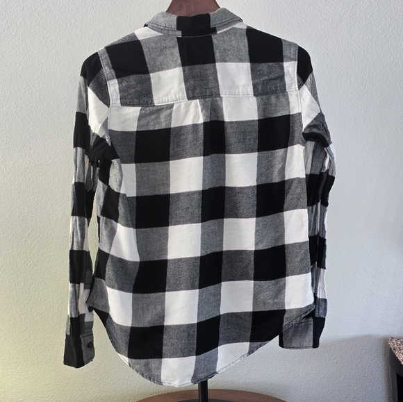 Abercrombie and Fitch Plaid Button Down Long Sleeve Shirt Small - Picture 4 of 4